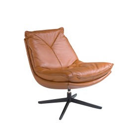 ANGEL CERDÁ Sillón giratorio tapizado en piel marrón